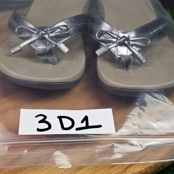 Vionic Bella X Sandals Women’s Size 7.5 Pewter Metallic Slip On Thong Flip Flop - Picture 11 of 11